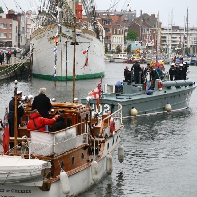 Little Ships Arival At Dunkirk