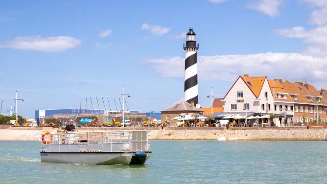 Gravelines Phare Canote @ville De Gravelines